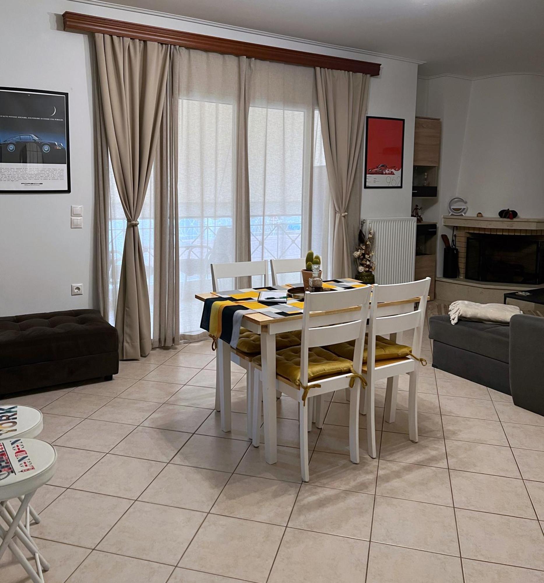 H&H Cozy Retreat Apartment Pireu Exterior foto